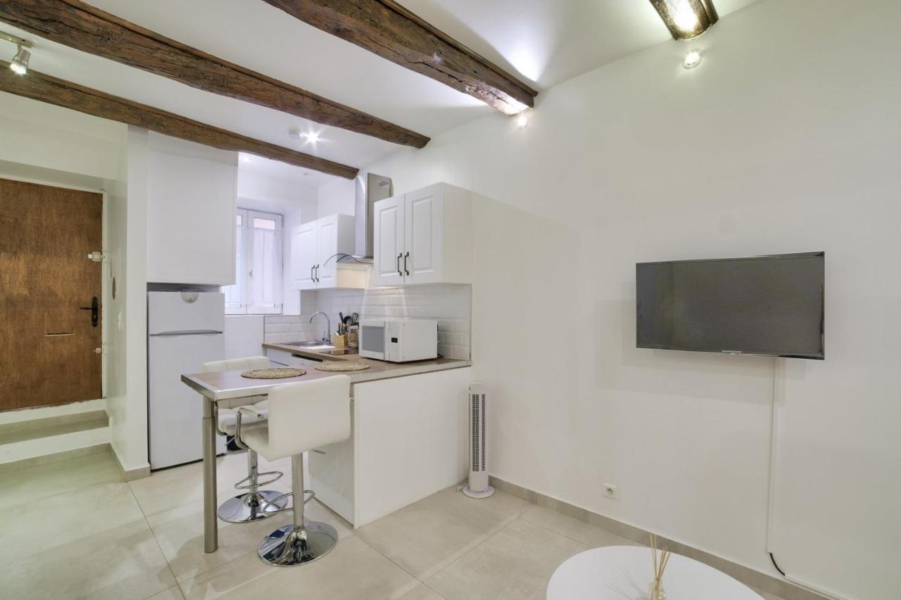 Superb Flat Near The Beach In Антиб Екстериор снимка
