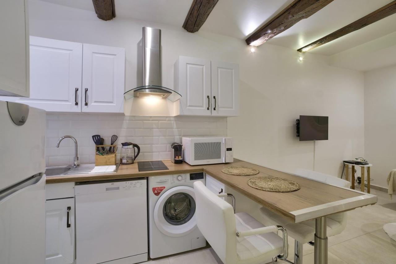 Superb Flat Near The Beach In Антиб Екстериор снимка